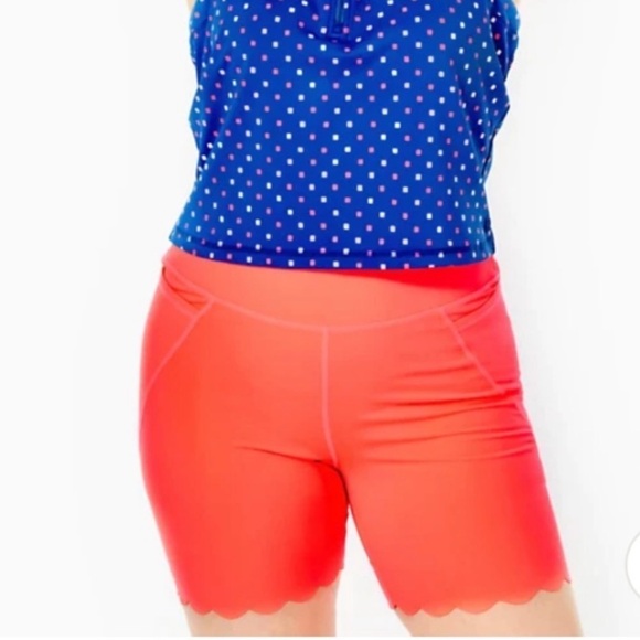 LILLY PULITZER WEEKENDER HIGH RISE SPICY CORAL PINK LUXLETIC SCALLOPED S… - Picture 1 of 8